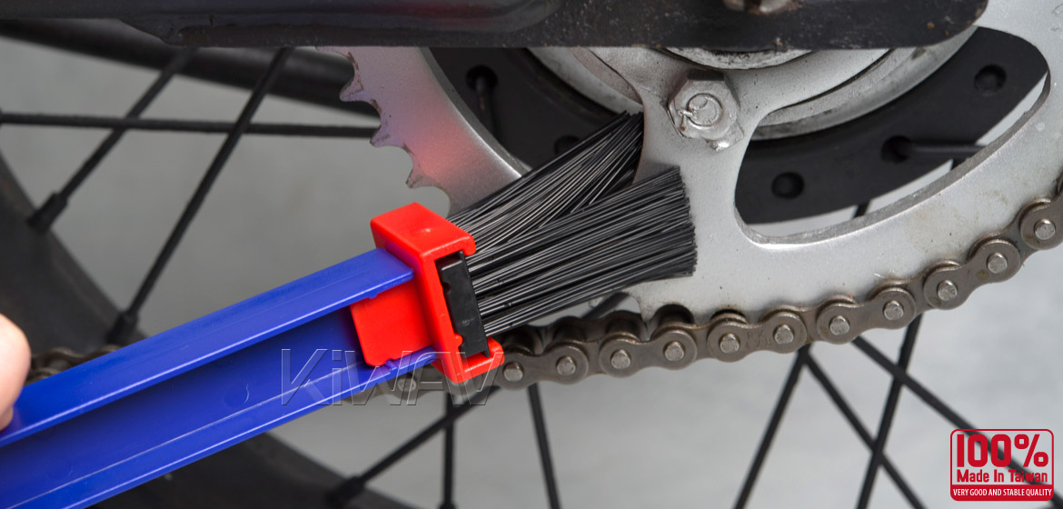 KiWAV motorcycle chain scrubber 3 way brush